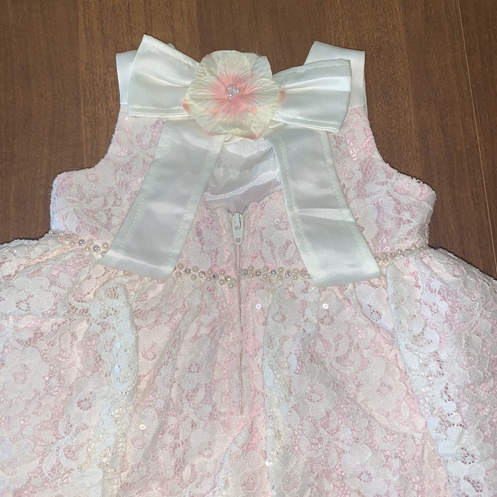 Absolutely Beautiful baby girl formal dress. - Picture 4 of 7